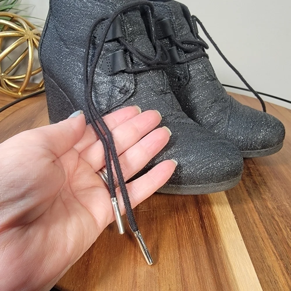Toms Kala Black Sparkle Lace Up Wedge Booties Size 8